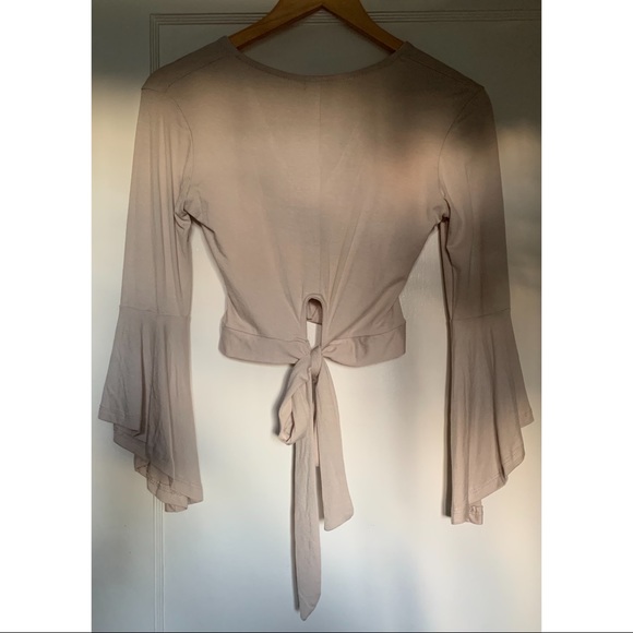 NWT Revamped Faux-Wrap Rear Tie Crop Top - Picture 3 of 6